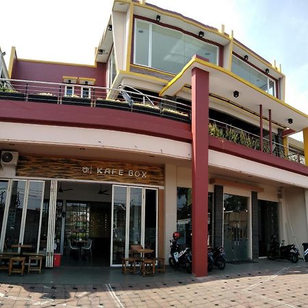 Malang City Boulevard Homestay Extérieur photo