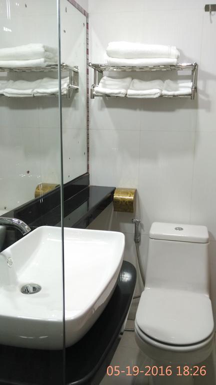 Malang City Boulevard Homestay Extérieur photo