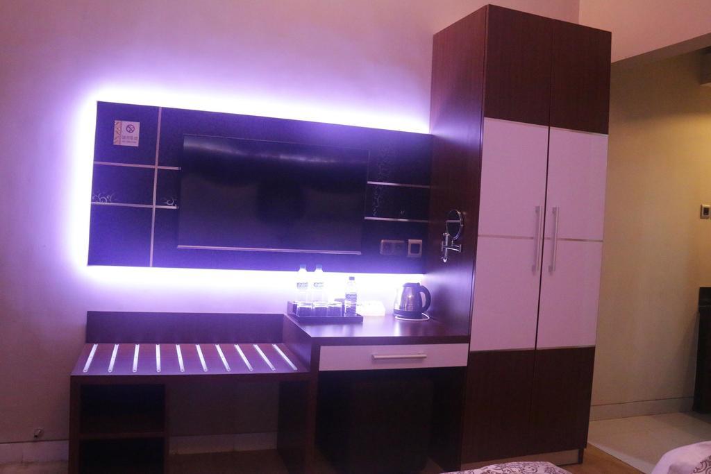 Malang City Boulevard Homestay Extérieur photo