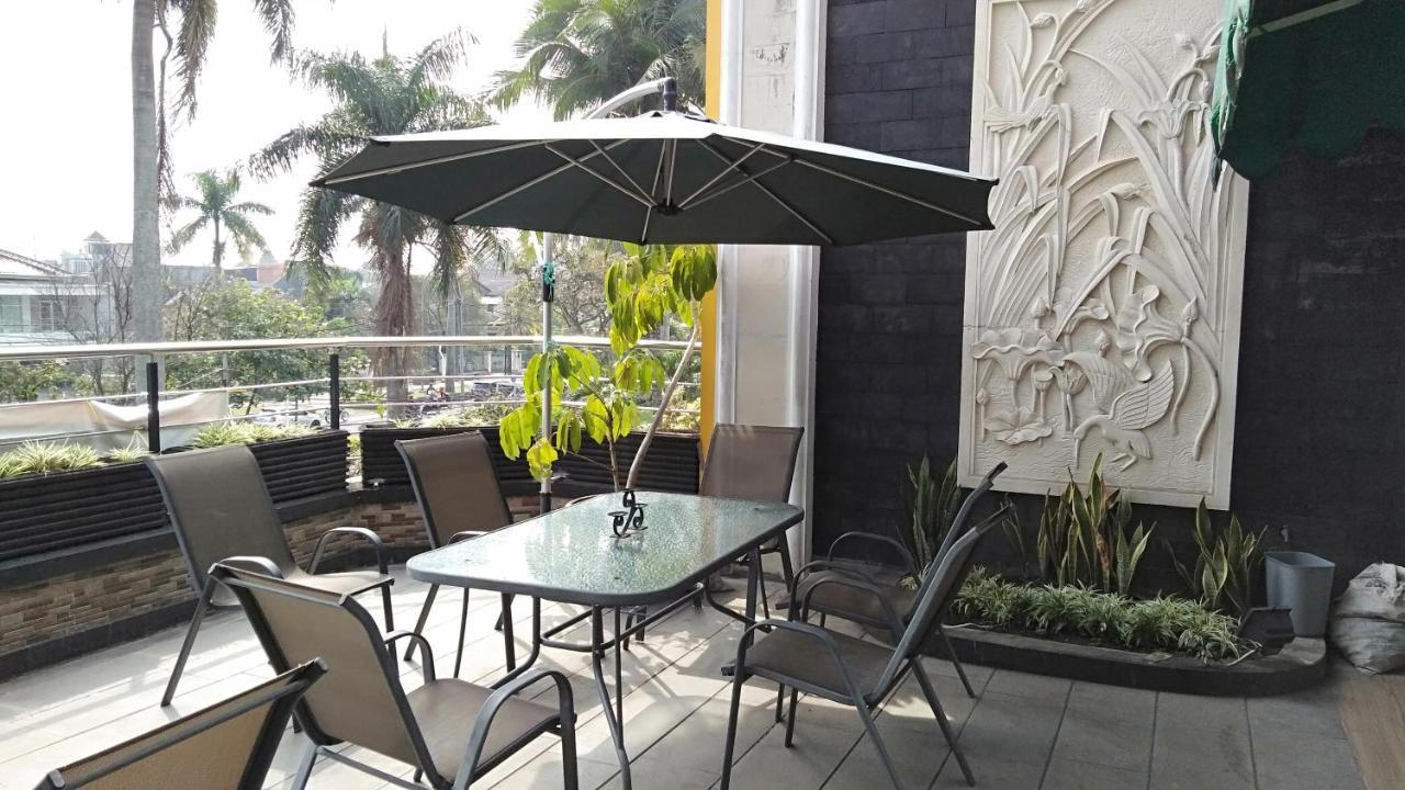 Malang City Boulevard Homestay Extérieur photo