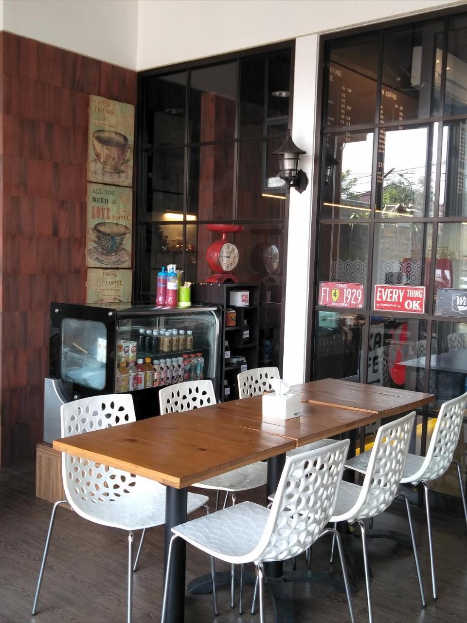 Malang City Boulevard Homestay Extérieur photo