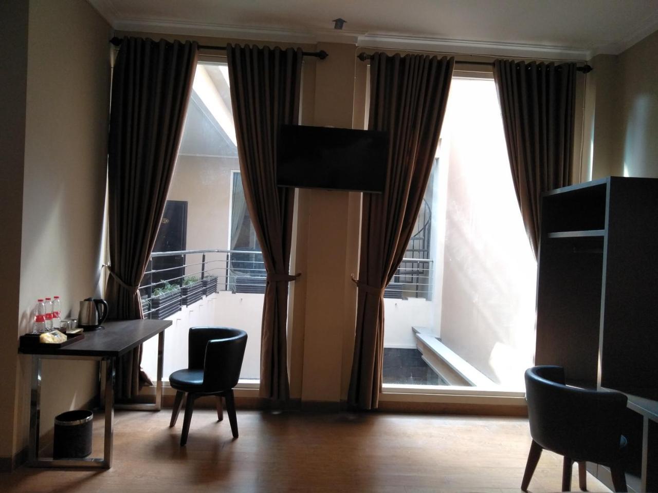 Malang City Boulevard Homestay Extérieur photo